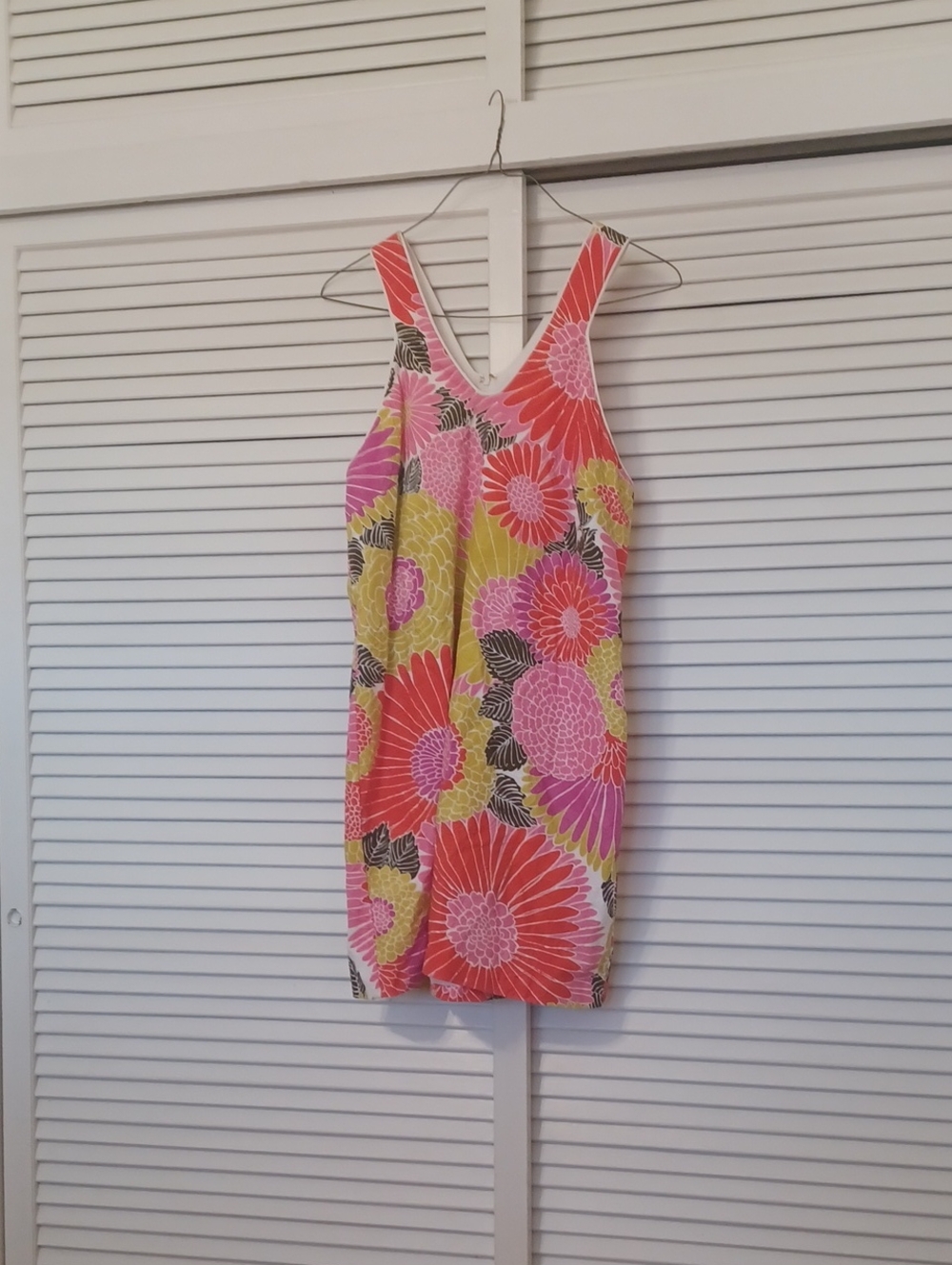 Vintage Trina Turk Lutton Print Mod Floral V-neck Shift Dress Cotton EUC